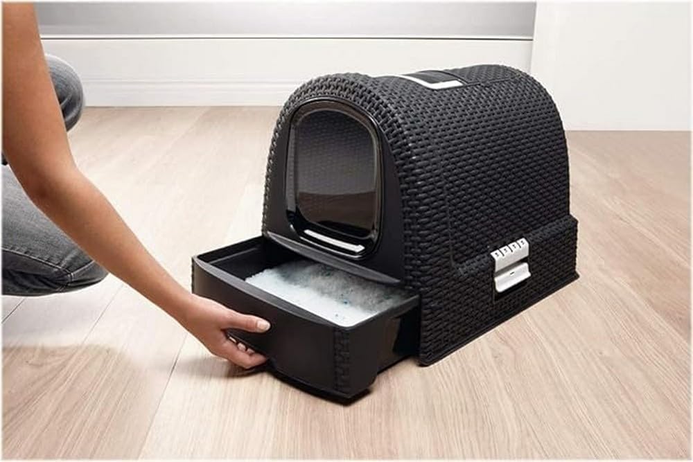Gesloten kattenbak met afneembaar compartiment en inclusieve schep en vloermat