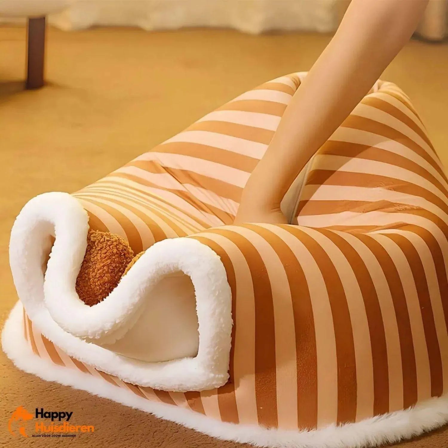 KattenKnus | Warme Semi-gesloten Pluche Kattenhuisje