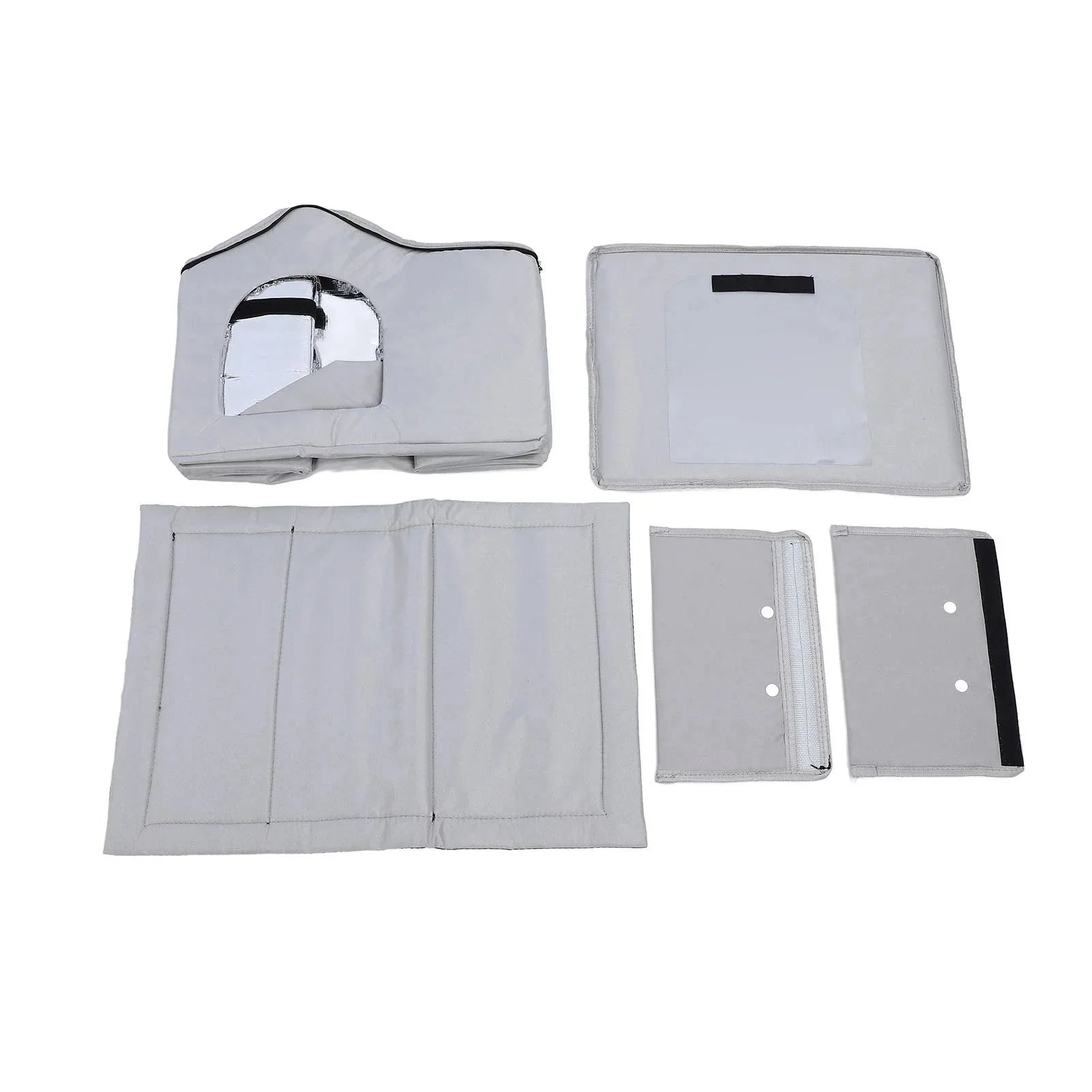 Koel en ademend kattenhuis met ijsvakken voor comfort in de zomer