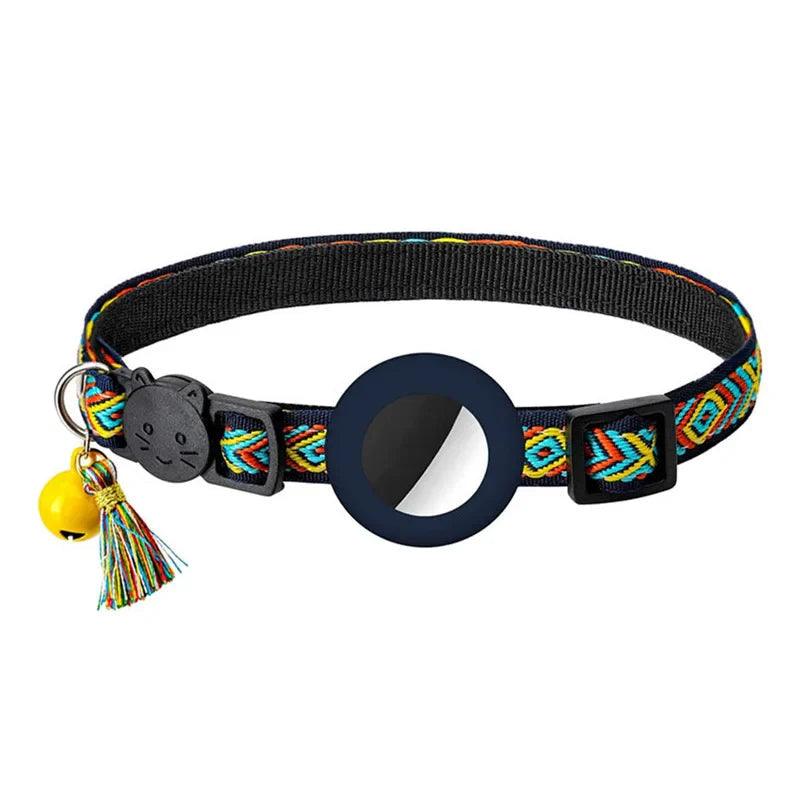 Reflecterende kattenhalsband met geïntegreerde AirTag houder voor veilige buitenavonturen