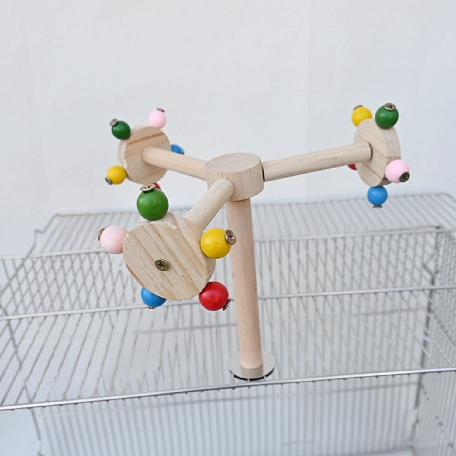 Draaiend speelgoed voor vogels, biedt stimulatie en speelplezier