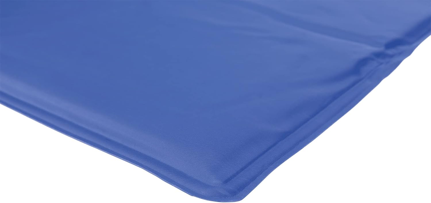 Blauwe koelmat voor honden en katten die meerdere uren koelt door lichaamscontact