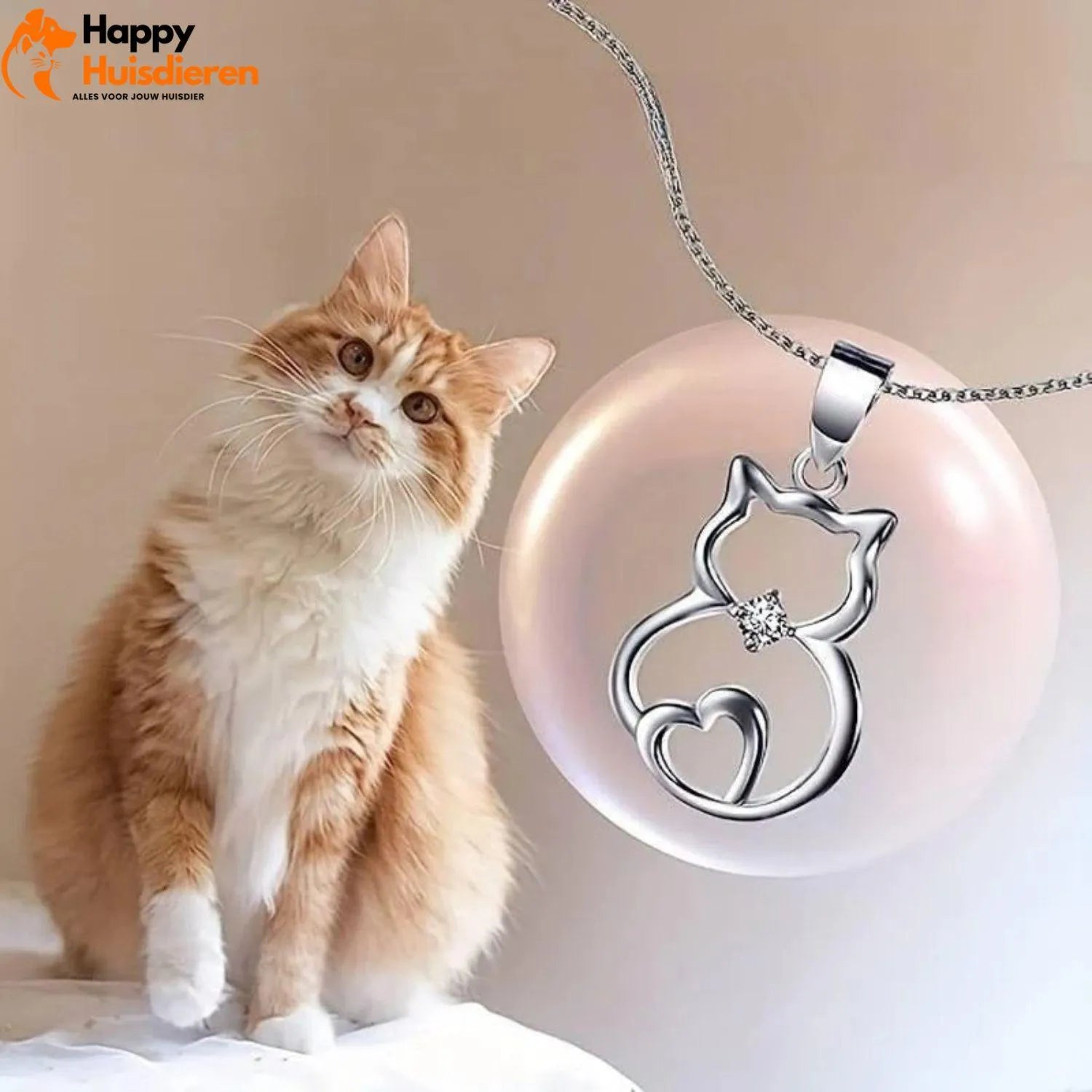 LoveGleam | Feine Halskette im Katzendesign mit herzförmigem Anhänger