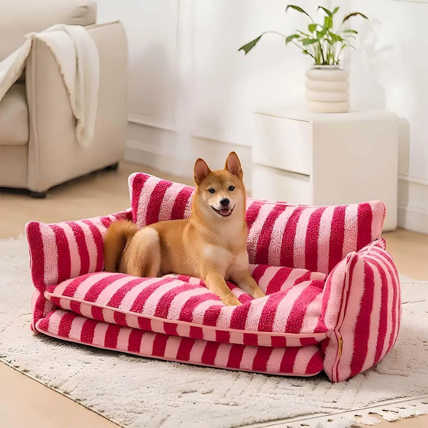 Purrfect Loungers | Trendy Gestreepte Huisdier Sofa van Schapenvacht