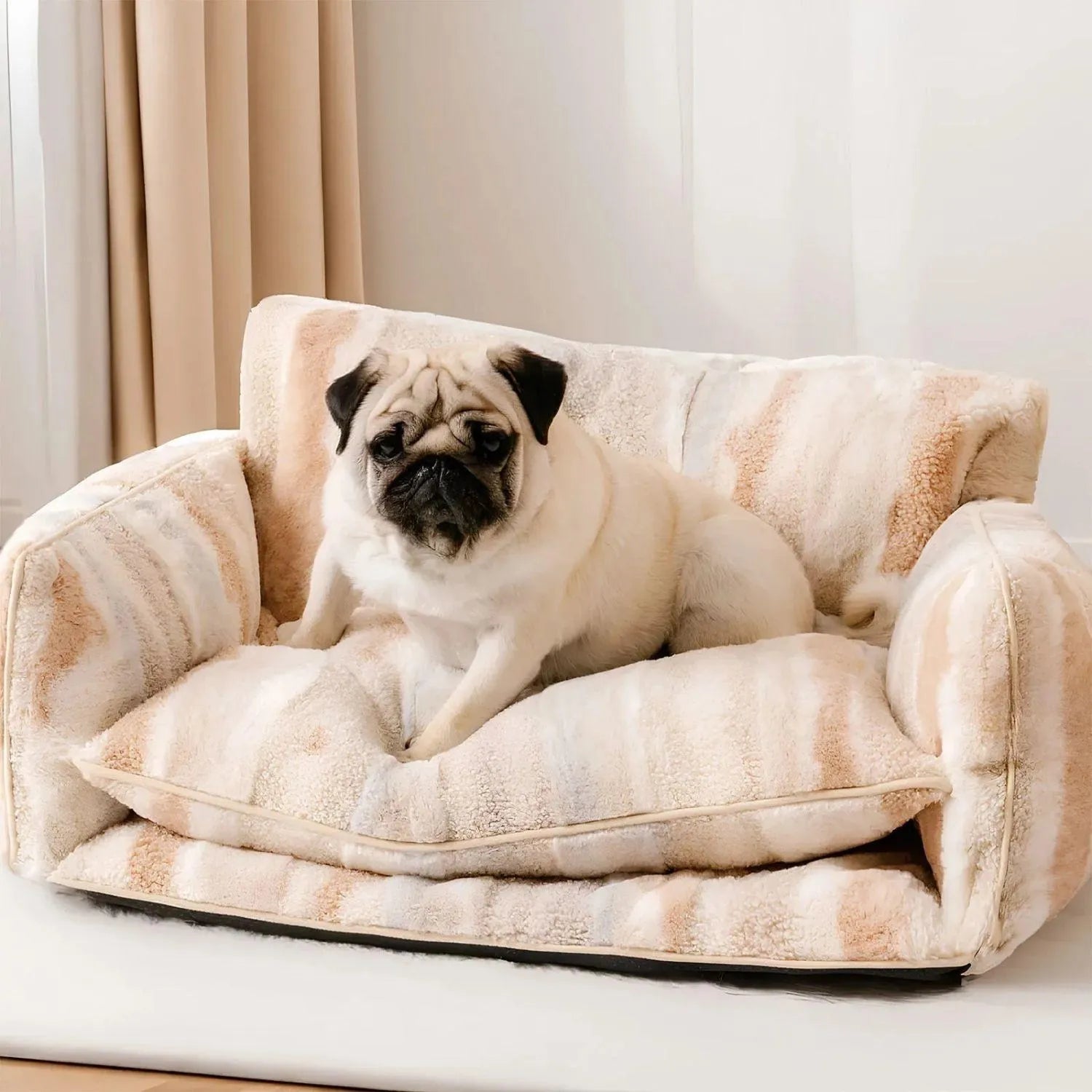 Purrfect Loungers | Trendy Gestreepte Huisdier Sofa van Schapenvacht