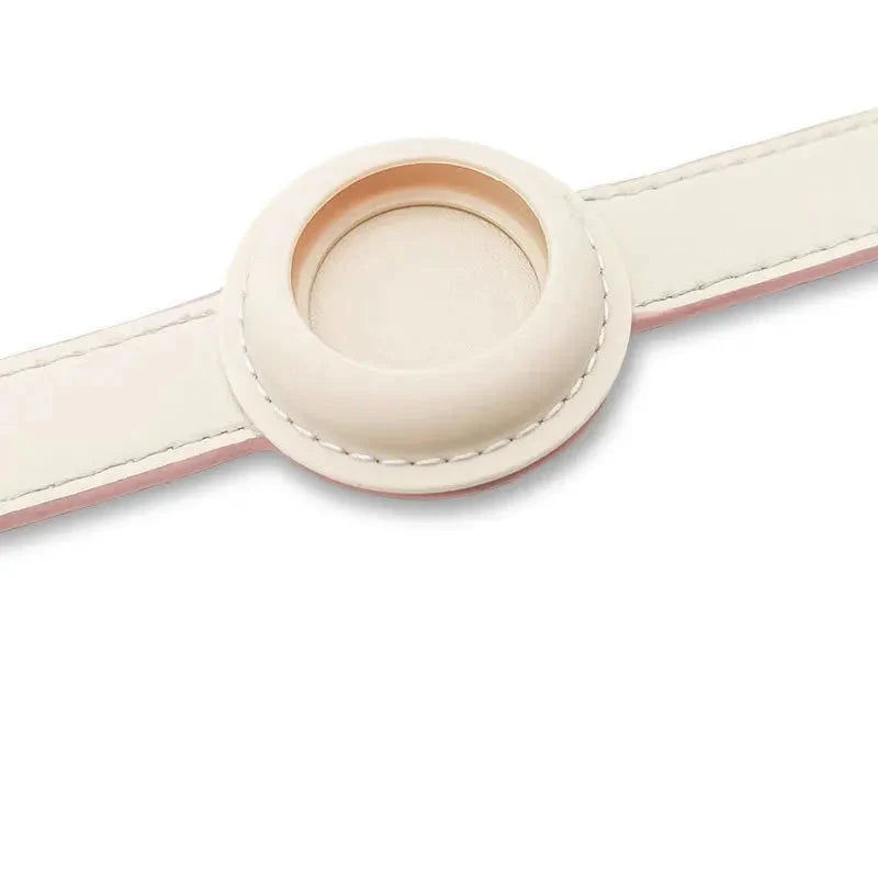 Verstelbare hondenhalsband van kunstleer met AirTag-houder