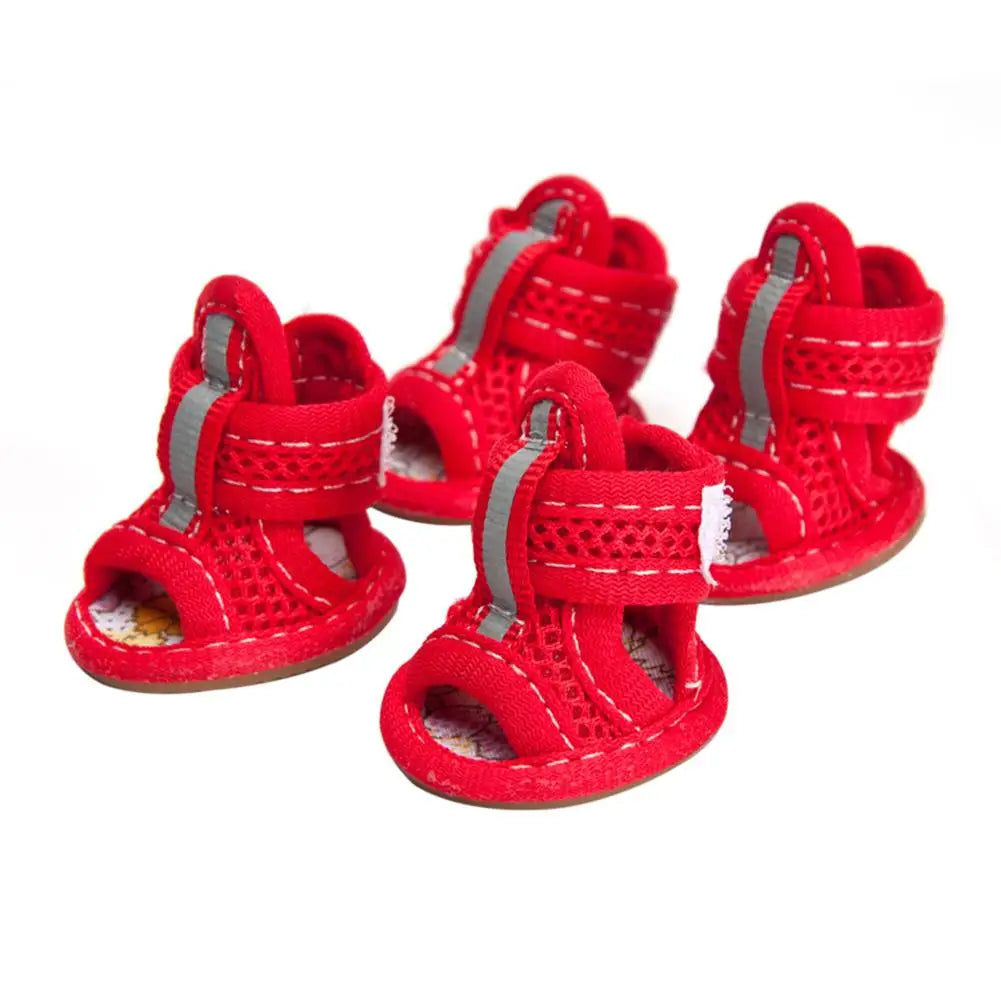 Ademende en antislip sandalen voor kleine honden en katten in kleurrijk zomers ontwerp