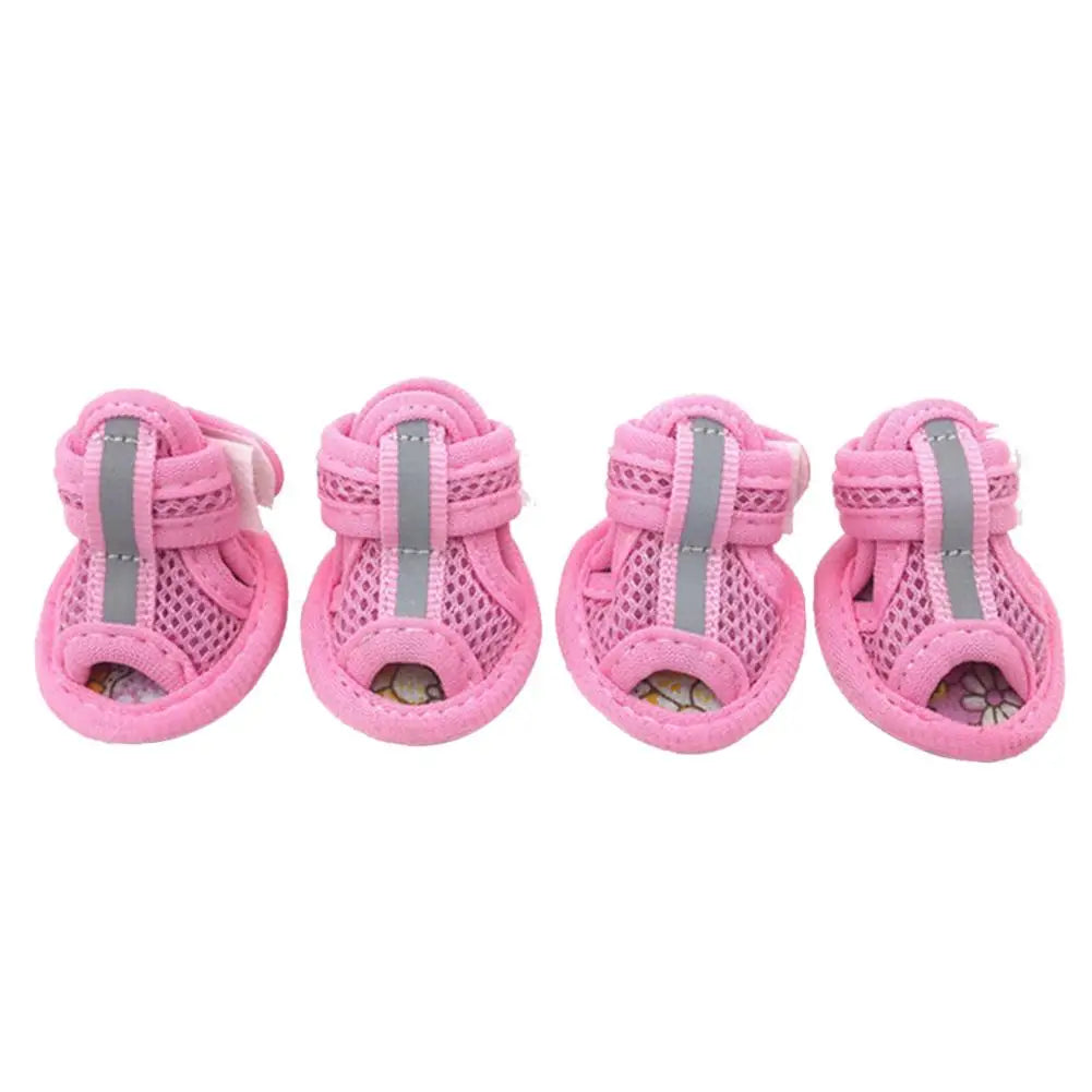 Ademende en antislip sandalen voor kleine honden en katten in kleurrijk zomers ontwerp