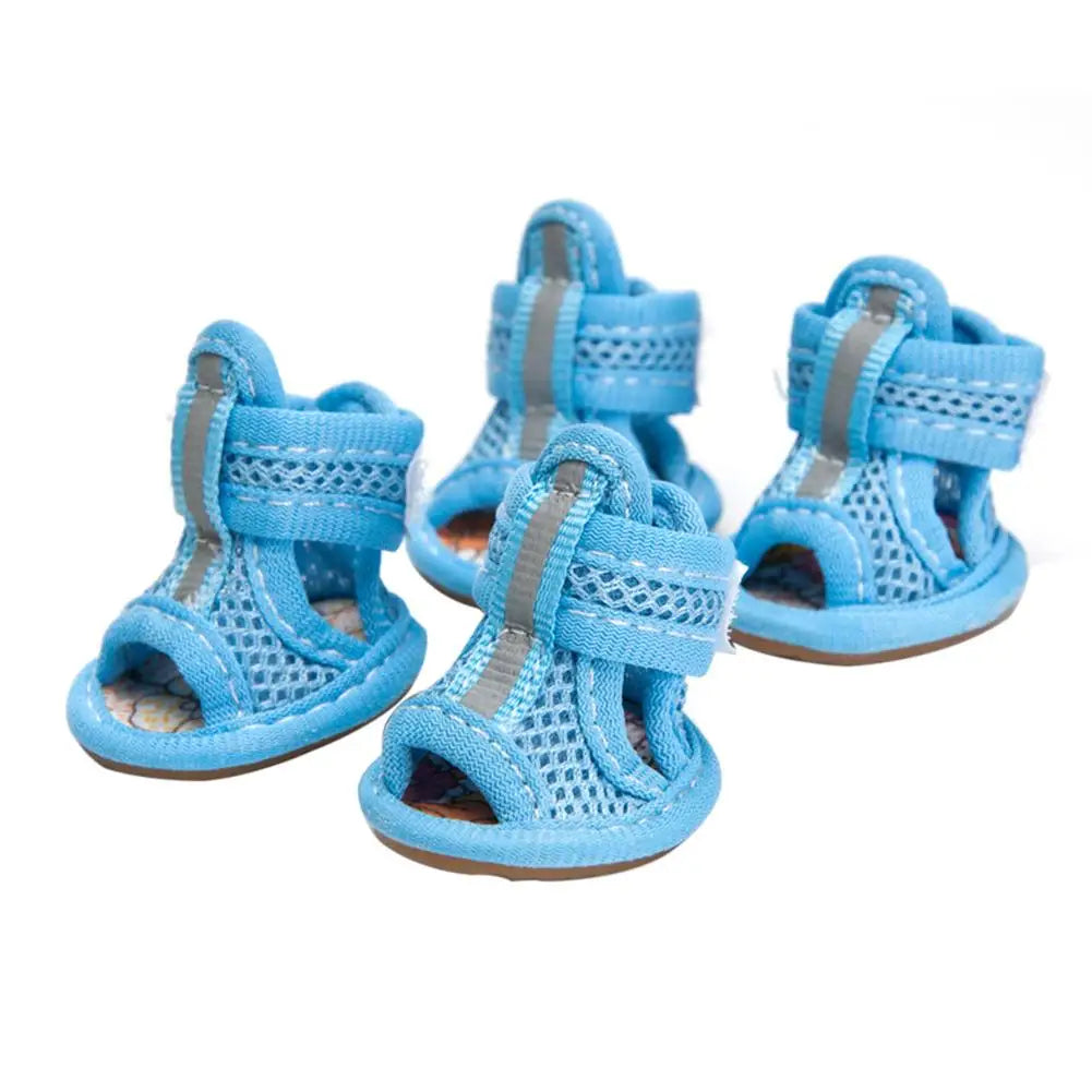 Ademende en antislip sandalen voor kleine honden en katten in kleurrijk zomers ontwerp